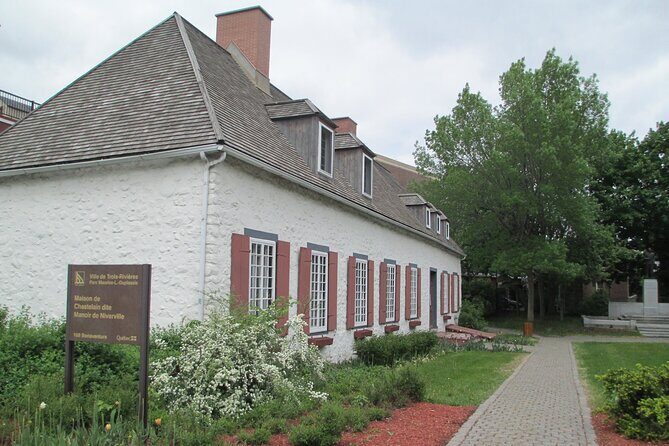 Trois-Rivières Self-Guided Walking Tour and Scavenger Hunt - Good To Know