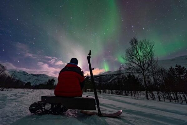 Tromsø: Electric Snow Scooter Ride and Northern Lights Hunt - Booking Information