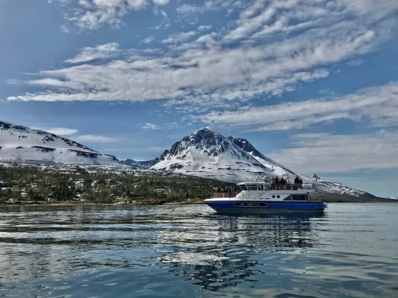 Tromsø: Evening Sightseeing Cruise All-inclusive - Fishing and Local Experiences