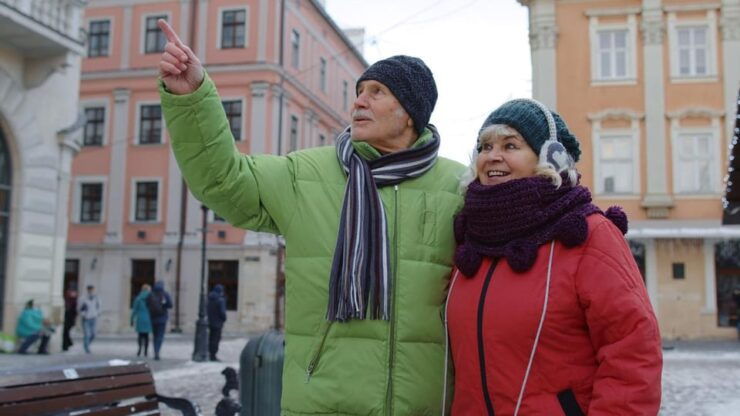 Tromso: Express Walk With a Local in 60 Minutes - Group Size and Language