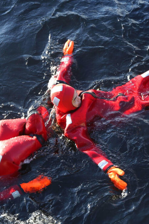 Tromsø: Ice Swimming in Survival Suit - Itinerary and Schedule Details