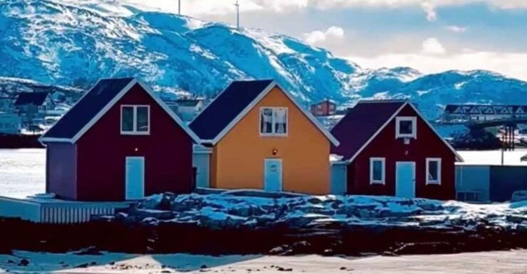 Tromsø: Kvaløya & Sommarøy. Minibus. English & Spanish. - Tour Overview and Pricing