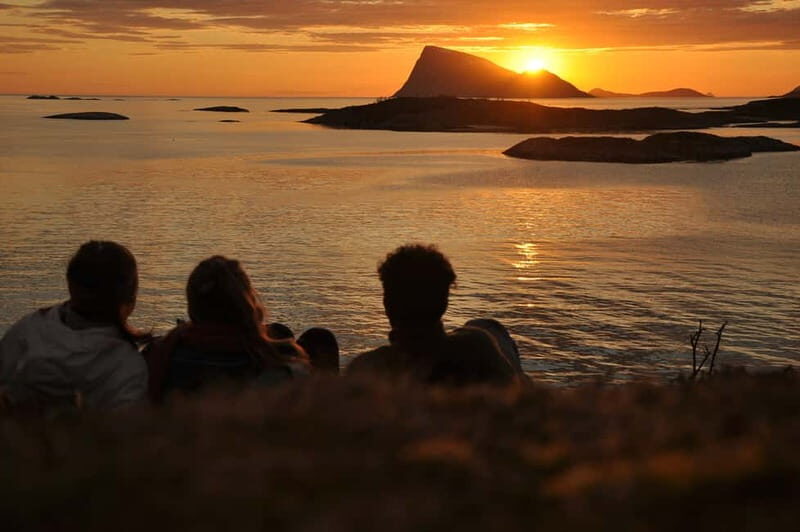 Tromsø: Midnight Sun, Campfire, Beach, Evening Tour - What Is the Tromsø Midnight Sun Evening Tour?