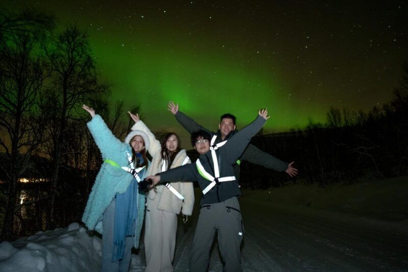 Tromsø: Northern Lights Tour with Local Guide and Photos - Tromsø: Northern Lights Tour with Local Guide and Photos – A Deep Dive