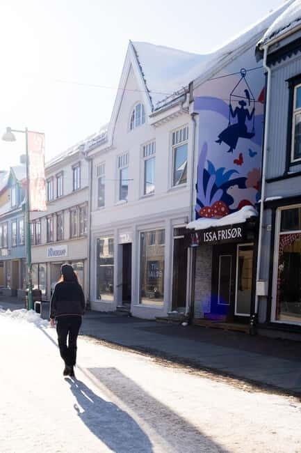 Tromsø: Private Photoshoot in the City Centre - The Itinerary and What to Expect