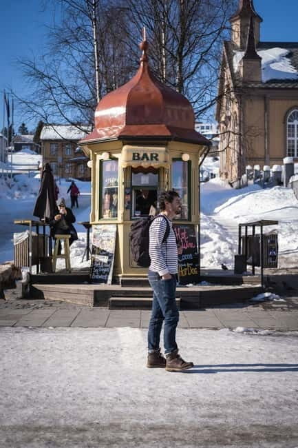 Tromsø: Private Photoshoot in the City Centre - Frequently Asked Questions