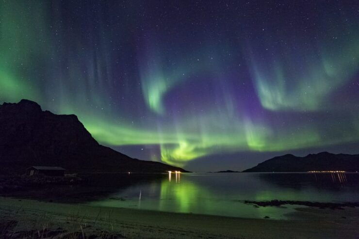 Tromsø: Small Group Northern Lights Hunt - Booking and Policies