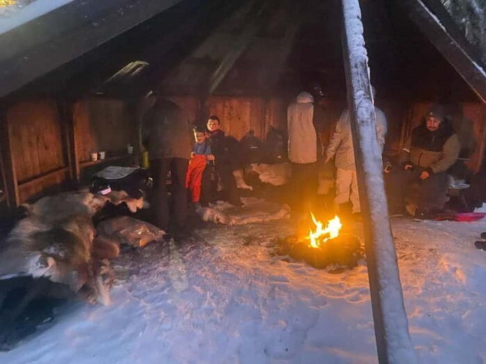 Tromsø: Snow Sledding, Mini Skiing, Lasso and Reindeer Hides - Who Will Love This Tour?