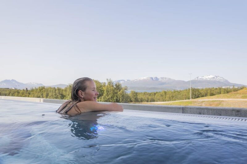 Tromsø: Spa/Pool with Bath, Sauna and Outdoor Heated Pool - An In-Depth Look at the Tromsø Spa Experience