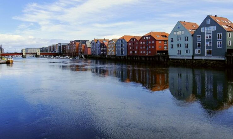 Trondheim Like a Local: Customized Private Tour - Tour Duration and Guide Information