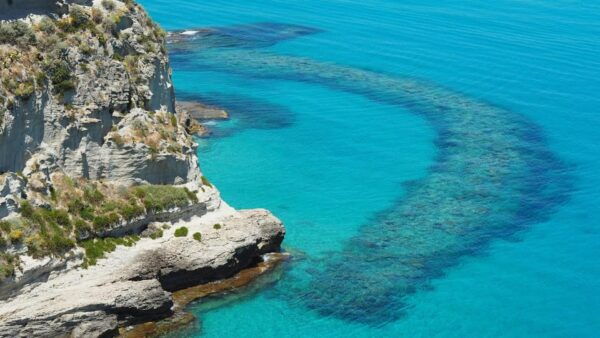 Tropea: Dinghy Tour to Capo Vaticano - Professional Skipper and Aperitifs