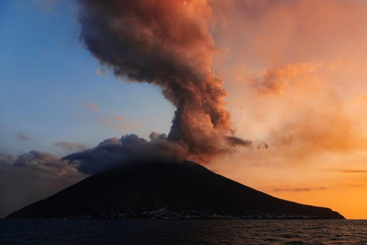 Tropea: Panarea and Stromboli at Night Boat Trip - Good To Know