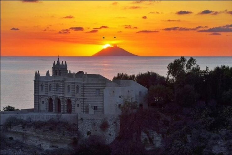 Tropea: Street Food Walking Tour - Pricing and Duration