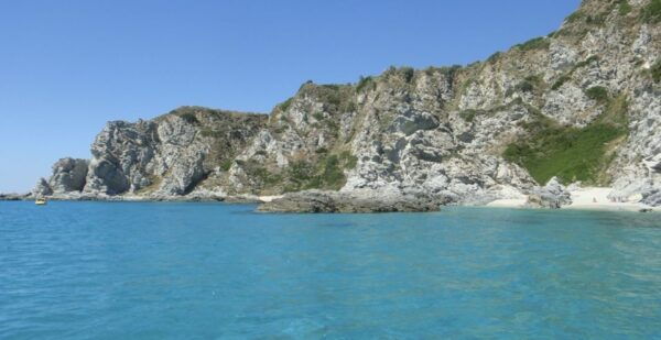 Tropea: Sunset Costa Degli Dei Boat Tour With Swimming - The Sum Up