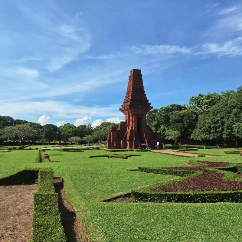 Trowulan Tour Ruin of Majapahit Kingdom - What Makes This Tour Stand Out?