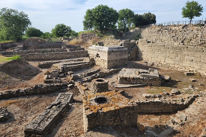 Troy and Assos Ancient Cities Private Day Tour From Izmir - Assos: The Ancient Acropolis