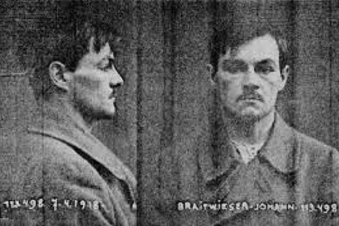 True Crime Scavenger Hunt Vienna - Team Building and Competition