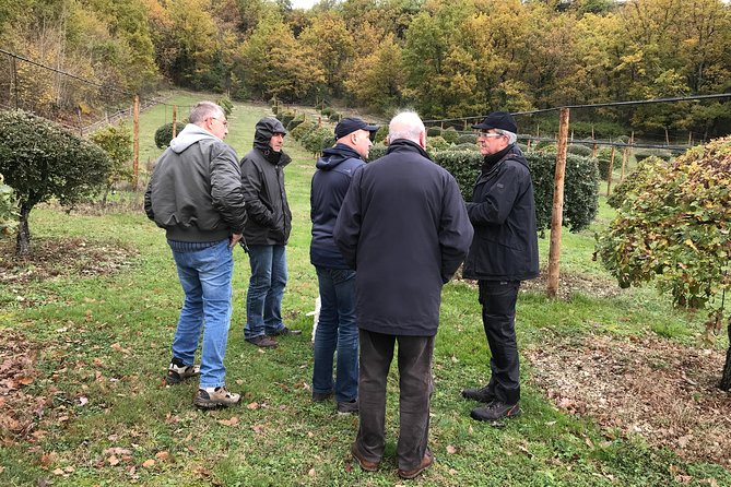 Truffle Farm Visit and Cavage With a Dog in All Seasons - Truffle Tasting