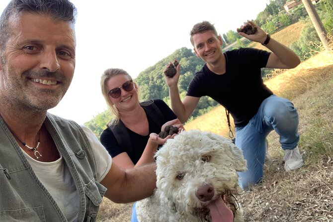 Truffle Hunting Experience Siena Tartufi - Location