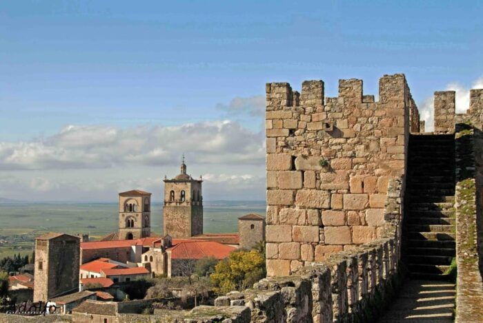 Trujillo: Guided Visit to Medieval Scenery and Route of the Discoverers. - Exploring the Route of the Discoverers