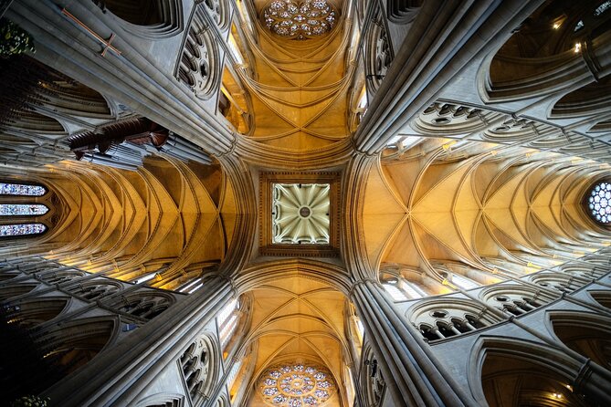 Truro Tour App Hidden Gems Game and Big Britain Quiz UK - Meeting and Pickup