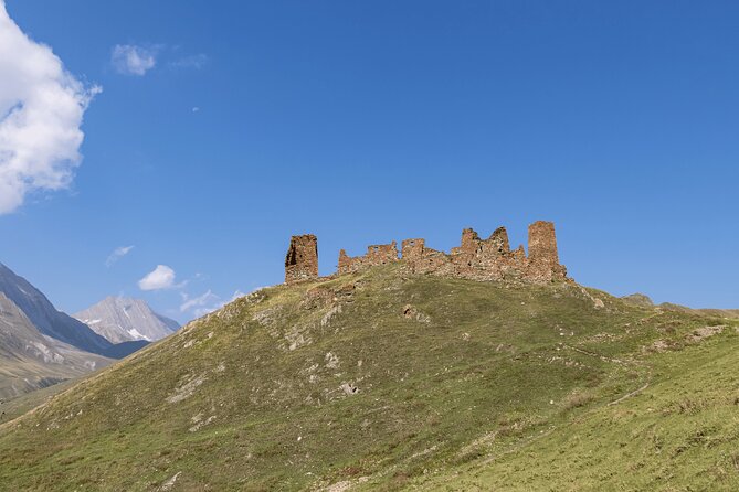 Truso Gorge Alien Paysages, Mineral Lake, Fortress and Ruins Tour - Good To Know