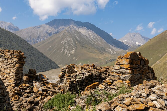 Truso Gorge Alien Paysages, Mineral Lake, Fortress and Ruins Tour - Cancellation Policy