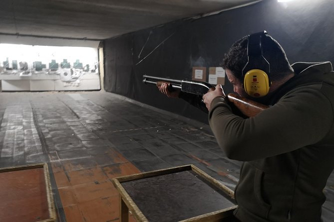 Try 4 Weapons - Winchester, Glock17, Kalashnikov, Beretta 92FS - Booking Details and Information