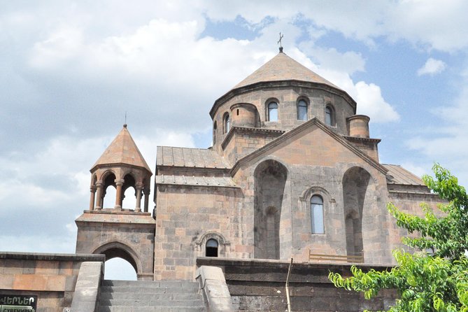 Tsitsernakaber-Hripsime-Echmiatsin-Noy Brandy Factory - Itinerary Overview