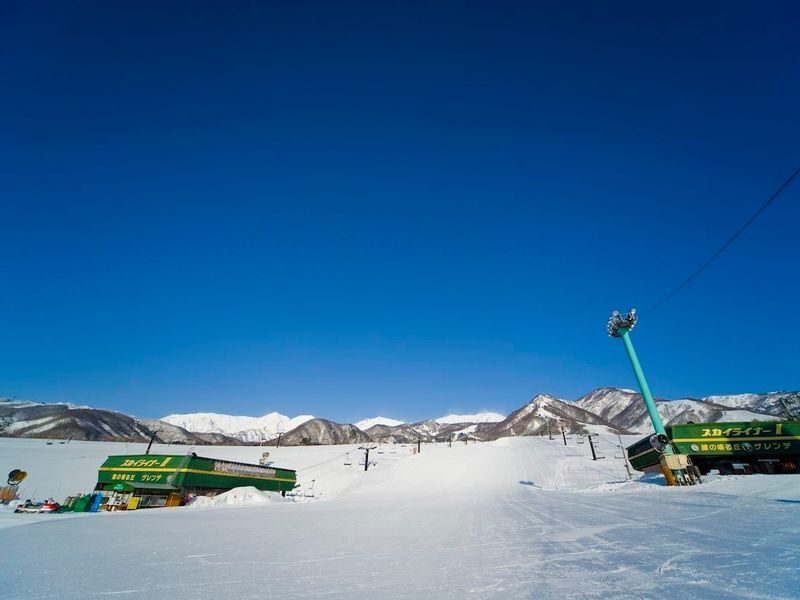 Tsugaike Kogen Ski Resort Lift Ticket with Optional Gear Rental - Collecting your gear and lift ticket