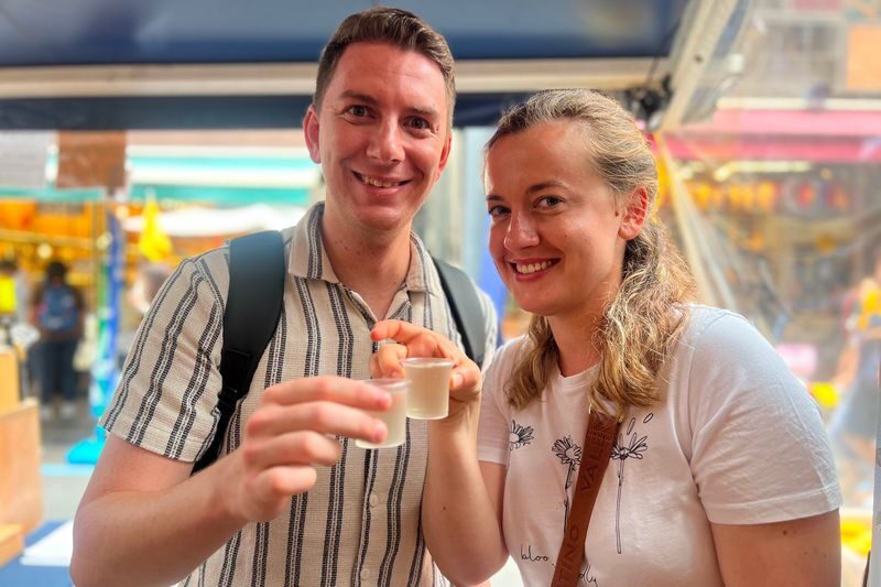 Tsukiji Fish Market Food and Walking Tour - What makes this Tsukiji walk worthwhile
