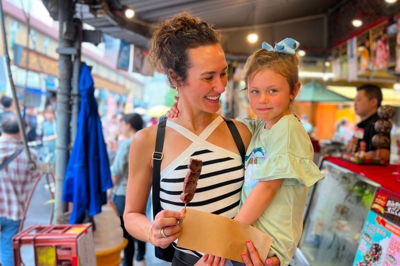 Tsukiji Fish Market Food and Walking Tour - Starting at Tsukiji Hongwan-ji