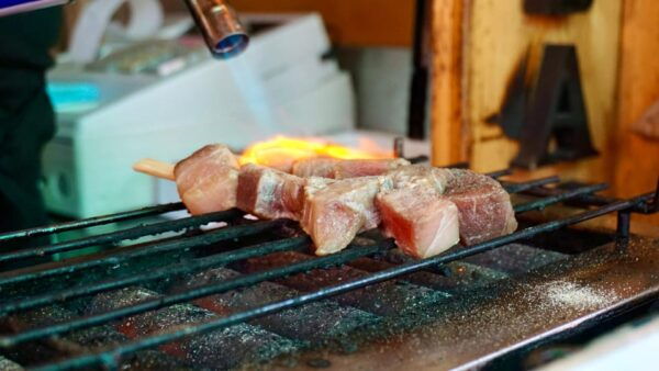 Tsukiji Food Crawl: Japanese Street Food & Market Tour - Accessibility Information