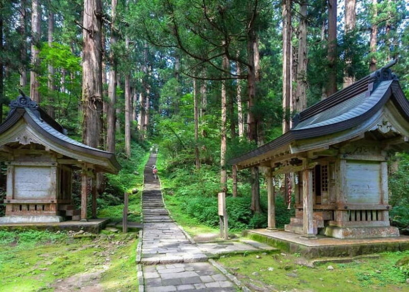 Tsuruoka & Dewa-Sanzan Private Tour with Licensed Guide - A Closer Look at the Itinerary and Highlights