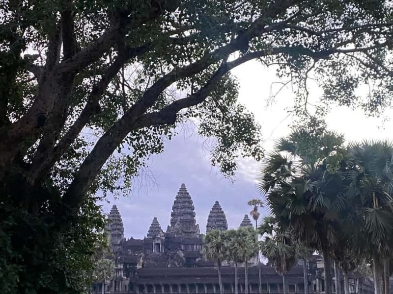 Tuk Tuk Angkor Wat Tours With Sunrise or Sunset - Detailed Review of the Experience