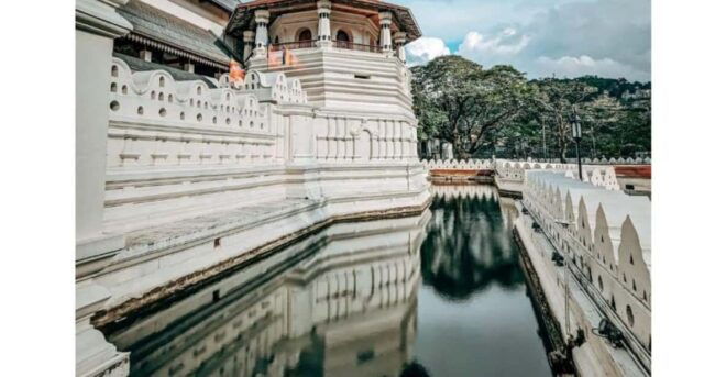 Tuk Tuk Kandy City Tour By Local Guide - Personalized Tour Experience
