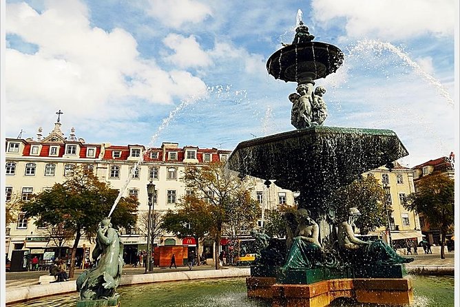 Tuk Tuk Lisbon a Discovery À La Carte Without Fatigue. Lisbon Differently.01 - Common Questions