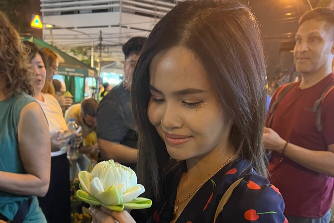 Tuk-Tuk Private Tour in Bangkok by Night With Chinatown Meal - Tuk-Tuk Ride Experience