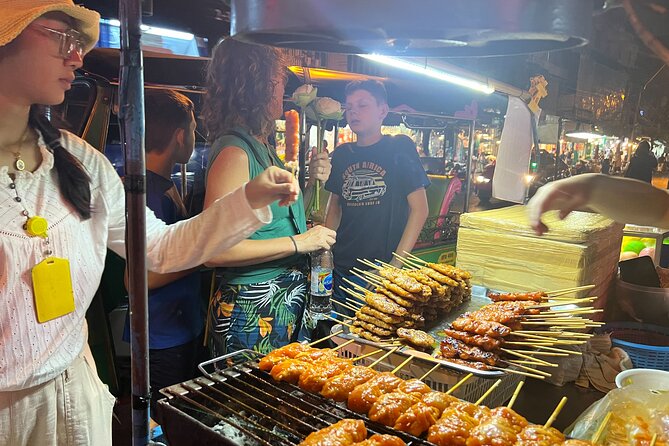 Tuk-Tuk Private Tour in Bangkok by Night With Chinatown Meal - Chinatown Culinary Adventure