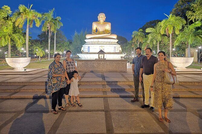 Tuk Tuk safari capital Colombo (Food and Entry Fees) Including - Who Should Consider This Tour?