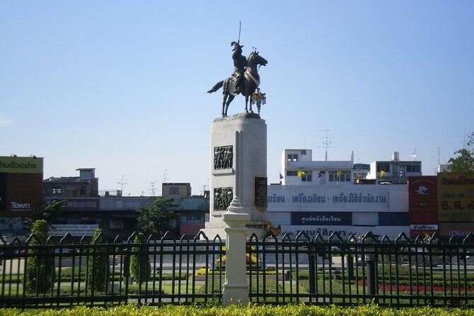 Tuk-Tuk Tour of Bangkok's Nighttime Food Temples and Markets - Why This Tour Offers Great Value