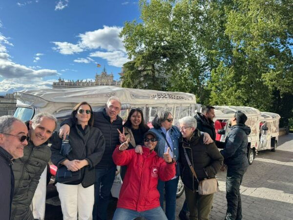 Tuk Tuk Tour With Wine Tasting in Madrid - Tour Customization