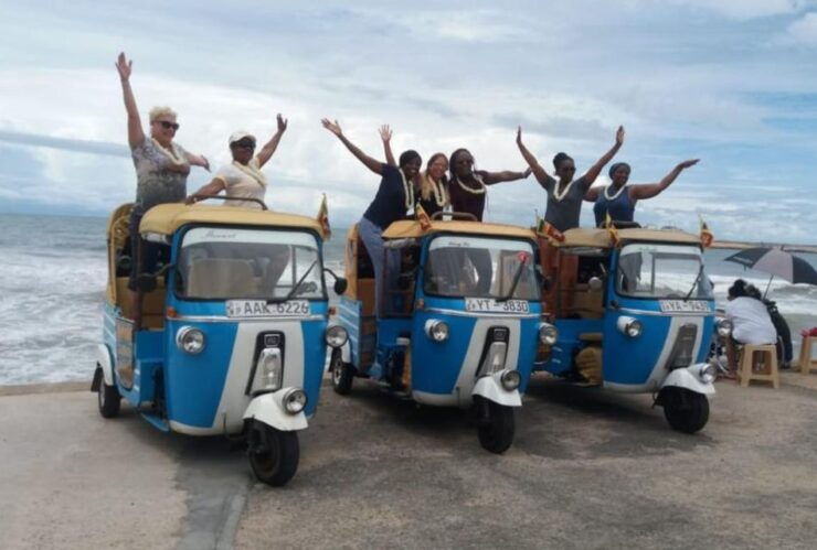 Tuktuk Tour of Colombo With Lunch/Dinner at Lotus Tower - Booking Details