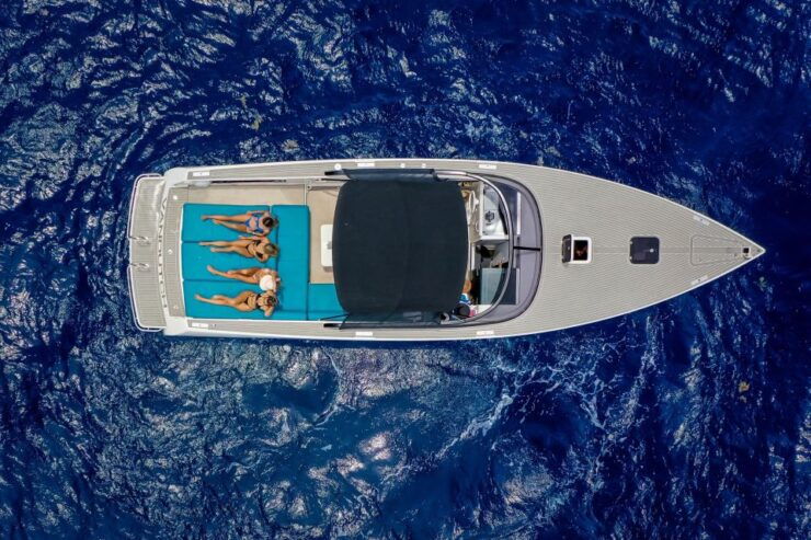 Tulum Bliss: Exclusive Luxe Yacht Experience - Luxurious Yacht and Catamaran Options