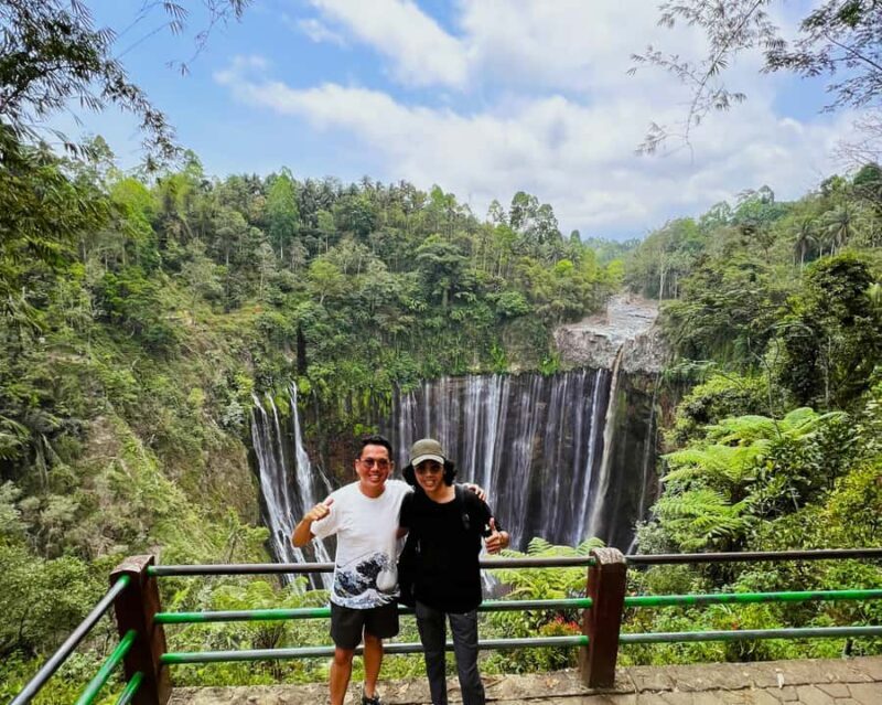 Tumpak Sewu & Rainbow Village: 1 Day Private Tour with Lunch - Exploring the Tumpak Sewu & Rainbow Village: A 1-Day Private Tour Review
