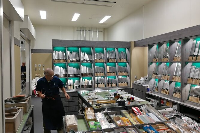 Tuna Auction and Tokyo Toyosu Fish Market Tour - Common Questions