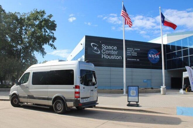 Tunnel Tour & NASA Space Center Admission With Shuttle - Tour Experience