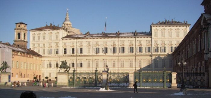 Turin: 2,5 Hour Classic Walking Tour - Booking and Cancellation Policy