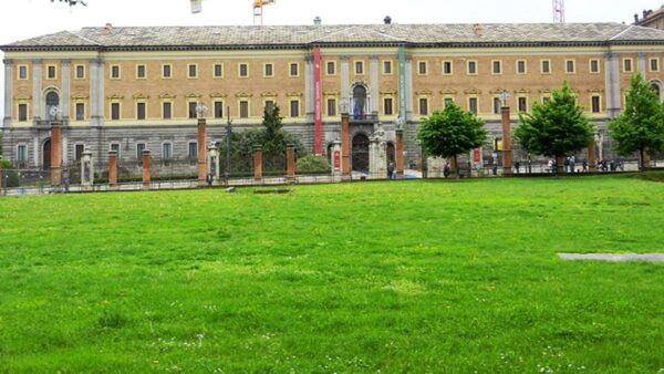 Turin Audioguide - Travelmate App for Your Smartphone - Meeting Point and App Download Instructions
