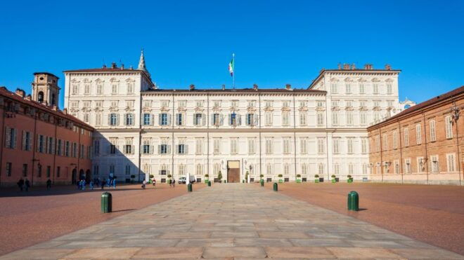 Turin: City Exploration Game and Tour on Your Phone - Ideal for Couples and Families